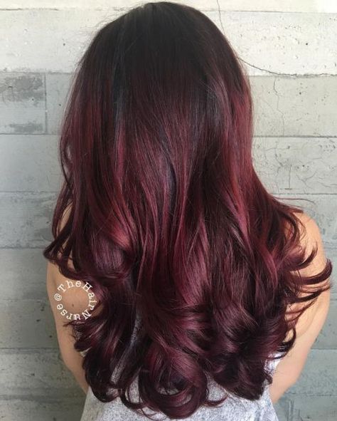 Long Burgundy Hair With Root Fade Long Burgundy Hair, Burgundy Brown Hair Color, Burgundy Brown Hair, Pelo Color Vino, Dark Burgundy Hair, Dark Red Hair Color, Maroon Hair, Red Hair With Highlights, Dark Purple Hair