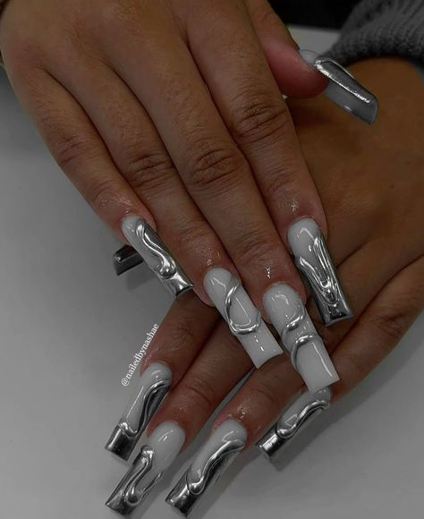 Chrome Nails Silver, Scorpio Birthday, Chrome Nails Designs, Hippie Nails, Drip Nails, Classy Acrylic Nails, Acrylic Nails Coffin Pink, Unique Acrylic Nails, Silver Chrome