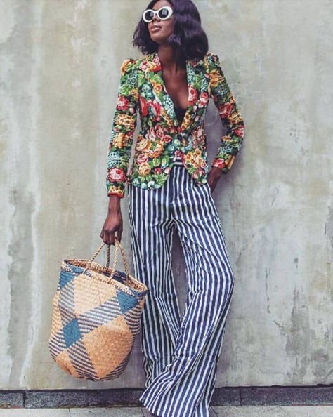 Cool Summer Outfits, Smart Outfit, Stripe Outfits, Floral Blazer, Cooler Look, Instagram Outfits, Eclectic Fashion, Mixing Prints, Looks Style