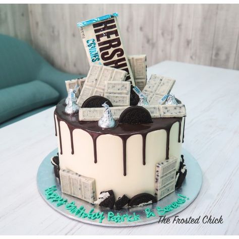 Hersheys Cake, Hershey Cake, Easy Icing Recipe, Oreo Birthday Cake, Easy Icing, Simple Cakes, Construction Cake, Instagram Pfp, Cookies And Cream Cake