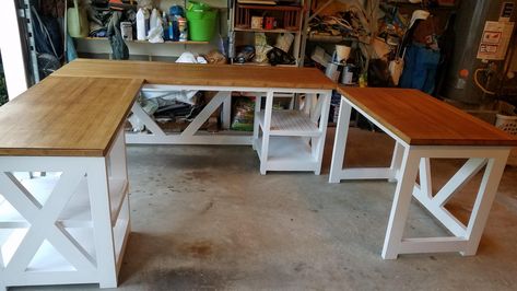 L Shaped Desk Diy, Diy Desk With Drawers, Farmhouse Desk Diy, Diy Pc Desk, L Shaped Desk Plans, Cubby Desk, Homemade Desk, Diy Desk Plans, Diy Pc