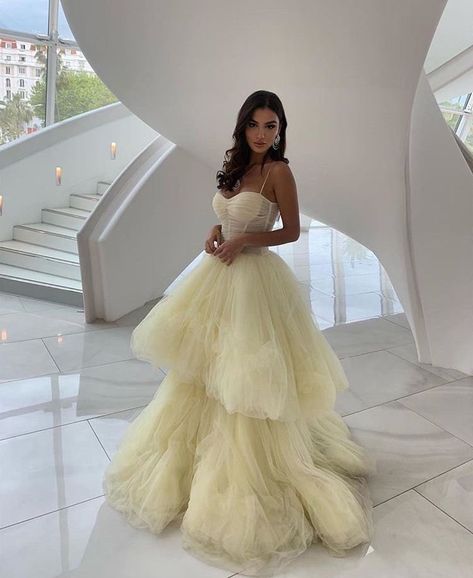 Gaun Fashion, Prom Dress Inspiration, Cute Prom Dresses, Pretty Prom Dresses, فستان سهرة, Fairytale Dress, Prom Outfits, Gala Dresses, Tulle Prom Dress