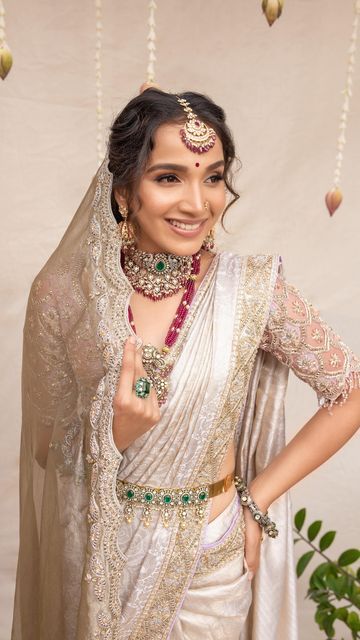 STUDIO 149 - Luxury Bridal & Occasion Wear on Instagram: "Making tradition look effortless and perfect for the modern Indian woman - Bridal wear at its most authentic form by @studio149 Featuring @shwetagai Shot by @ganesh_toasty Makeover @salomirdiamond Jewelry @mspinkpantherjewel Outfit and styling @studio149 #studio149bride" Sky Moodboard, Telugu Jewellery, Studio 149, Wedding Matching Outfits, Telugu Bride, Saree Wearing, Saree Wearing Styles, Simple Saree Designs, Wedding Lookbook