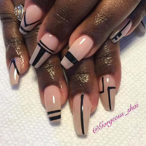 African American Nail Designs, Beige And Black Nails, African Nail Art Design, Dope Nail Designs Mid Length, Trendy Nails Black And White, Masculine Nail Designs, African Nail Art, Braided Nails, Juneteenth Nails