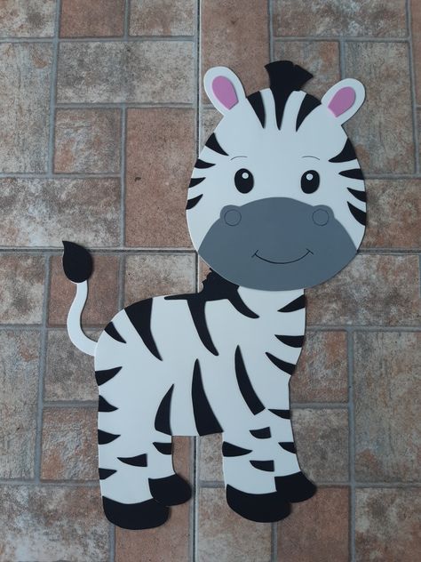 Jungle Theme Crafts, Zebra Craft, Jungle Theme Decorations, Giraffe Crafts, Jungle Theme Classroom, Foam Sheet Crafts, Jungle Theme Birthday, Preschool Classroom Decor, Animal Crafts For Kids