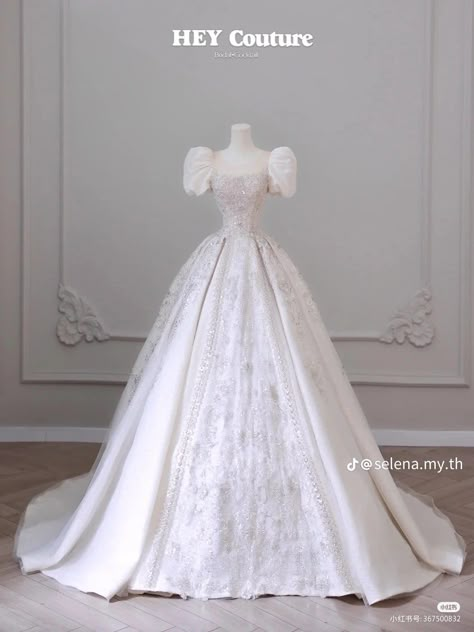 Hey Couture Wedding Dress, Hey Couture, Wedding Dress Bustle, Princess Bridal Gown, Gowns Dresses Elegant, Stylish Wedding Dresses, Banquet Dresses, Fancy Wedding Dresses, Old Fashion Dresses