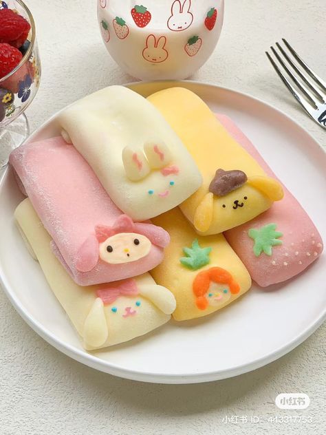 My Melody Snacks, My Melody Cake, Aesthetic Food Art, Sanrio Cafe, Kawaii Drinks, Aesthetic Sanrio, Cottagecore Recipes, Fruit Baby, Kitty Aesthetic