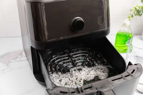 How to Clean Your Air Fryer the Right Way (and It Only Takes 10 Minutes) Air Fryer Cleaning, Electric Air Fryer, Dishwasher Pods, Best Air Fryers, Dirty Air, Dawn Dish Soap, Easy Air Fryer, Air Fryer Chicken, Leftovers Recipes