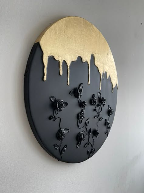 Resin Art Clock Design, Resin Art Wall Clock Design, Resinart Clock, Black And Gold Geode Resin Art, Geode Clock Resin, Paint Drop, Diy Abstract Canvas Art, Painted Pots Diy, Diy Wall Art Decor