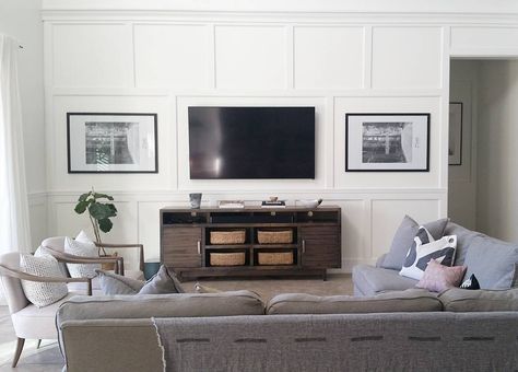 Megan Daly (@megsdaly) • Instagram photos and videos Tv Wall Idea, Tv Wall Decor Living Room, Tv Wall Ideas, Wainscoting Wall, Foyer Ideas, Room Accent Wall, Family Room Walls, Ideas Decoracion, Accent Walls In Living Room