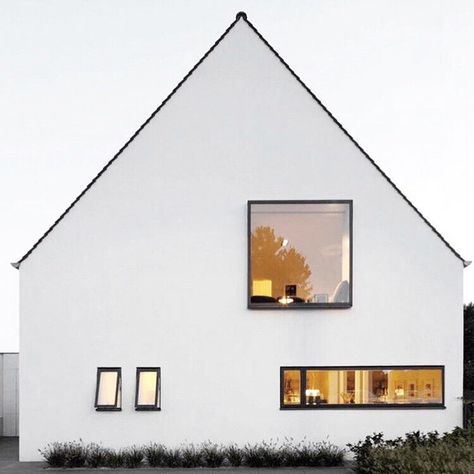 Ode to Things on Instagram: “Haus MF by Lioba Schneider #architectureinteriorO2T” Modern Landscape Architecture, White Home Exterior, Minimal House, Minimalist House Design, Minimalist Architecture, House Renovation, House Windows, House Goals, White Houses