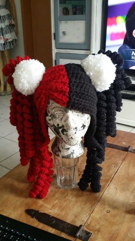 jester hood pattern – Google-haku Crochet Harley Quinn, Crochet Wig Pattern, Crochet Headband Baby, Crochet Mohawk, Yarn Wigs, Yarn Wig, Crochet Character Hats, Hat Inspiration, Awesome Crochet