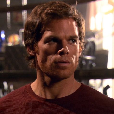 𝐃𝐞𝐱𝐭𝐞𝐫 𝐌𝐨𝐫𝐠𝐚𝐧｜𝐌𝐢𝐜𝐡𝐚𝐞𝐥 𝐂. 𝐇𝐚𝐥𝐥｜#vycenx #DexterMorgan #Dexter #DexterMorganicon #DexterMorganicons #DexterMorganpfp #DexterMorganaesthetic #DexterMorgangif #MichaelCHall #MichaelCHallicon #MichaelCHallicons #MichaelCHallpfp #MichaelCHallaesthetic #MichaelCHallgif #tvshowserialkiller #tvshowmurderers #tvshowassasins #tvshowkillers #SerialKiller #Murderers #Assasins #Killers #IMDb #SHOWTIME #icon #icons #pfp #aesthetic #gif #wallpaper  ｜𝐓𝐢𝐤𝐓𝐨𝐤: @𝐯𝐲𝐜𝐞𝐧𝐱｜ ｜𝐘𝐨𝐮𝐓 Dexter Drawing, Dexter Morgan Funny, Chris Messina, Michael C Hall, Gif Wallpaper, Dark Triad, Penn Badgley, Dexter Morgan, Jeffrey Dean Morgan