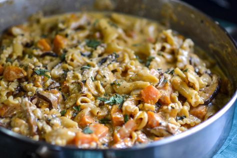 Pumpkin Mushroom Pasta, Cozy Fall Recipes, Pumpkin Squash, Parmesan Pasta, Mushroom Pasta, Jamaican Recipes, Pumpkin Soup, Recipe Roundup, Easy Dishes