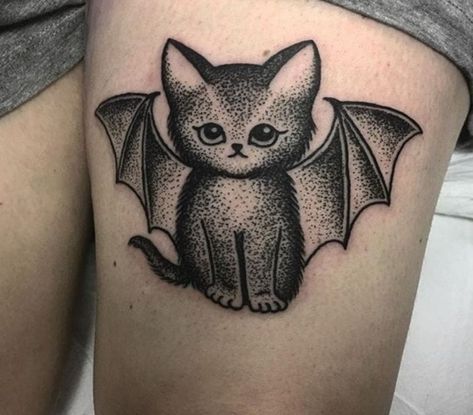 When you're the darkness, but also very smol. These cute bat tattoos are perfect to show off your Halloween spirit and goth aesthetic year round, but they're also too cute to be creepy. #tattoos #halloweentattoos #bats #battattoo Bat Cat Tattoo, Cute Halloween Tattoos, Bats Tattoo Design, See Tattoo, Cute Cat Tattoo, Bat Cat, Tattoos Mandala, Bat Tattoo, Muster Tattoos