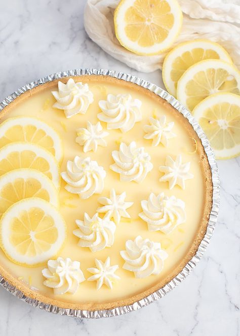 4 Ingredient No Bake Lemon Pie Desserts With Graham Cracker Crust, Citrus Dishes, Recipe With Graham Cracker Crust, Easy Lemon Pie, No Bake Lemon Pie, Lemon Icebox Pie, Lemon Pie Recipe, Lemon Treats, Lemon Pie Filling