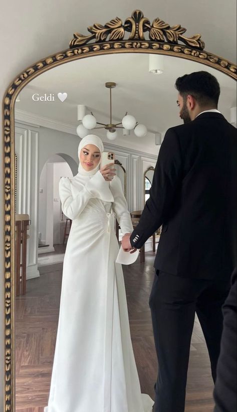 Satin Wedding Dress Hijab, Arab Engagement, Muslim Engagement Dress, Engagement Dress Hijab, Arab Wedding Dress, Hijabi Wedding Dress, Engagement Party Photo Ideas, Muslim Wedding Photos, Hijabi Wedding