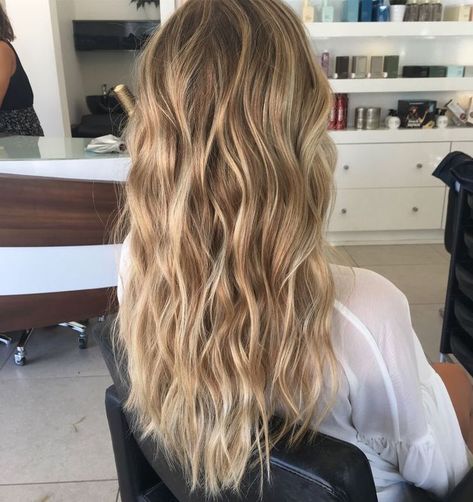 Vlasové Trendy, Hair Done, Honey Hair, Balayage Hair Blonde, Blonde Hair With Highlights, Brown Blonde Hair, Long Blonde, Tone Hair, Long Blonde Hair