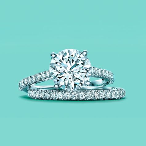 Round Brilliant Engagement Ring, Tiffany Wedding Rings, Engagement Ring Classic, Tiffany Engagement, Dream Engagement Ring, Tiffany Engagement Ring, Cut Rings, Gorgeous Rings, The Bling Ring