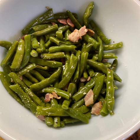 Kentucky Wonder Beans Pole Beans Recipe, Arkansas Green Beans, Brown Sugar Green Beans, Green Beans And Bacon, Beans And Bacon, 5 Ingredient Dinners, Pole Beans, Beans Recipe, Green Bean Recipes