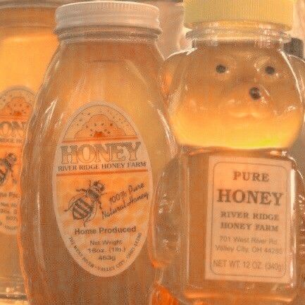 Laurel Core Aesthetic, Honey Girl Aesthetic, Honey Aesthetic Vintage, Rosemary Aesthetic, Honeycore Aesthetic, Honey Core, Aesthetic Honey, Tattoo Bee, Honey Aesthetic