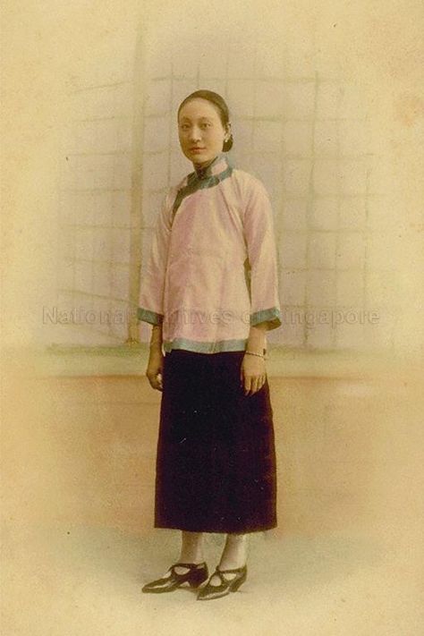 China Traditional Clothes, Historical Chinese Clothing, Vintage Qipao, Early 1900s Fashion, Chinese Historical Fashion, Turandot Opera, Chinese Lady, Asian Photography, Butterfly Project