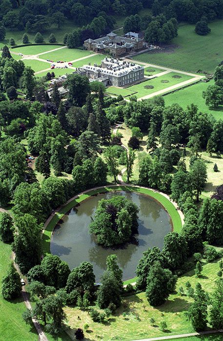 Althorp Estate, Grave Stones, Prins William, Spencer Family, Prins Harry, Princess Diana Photos, Prinz Harry, Princes Diana, Lady Diana Spencer