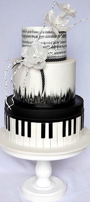 Music Cake Musical Cake, Bolo Musical, Music Themed Cakes, Piano Cakes, Music Cakes, Music Cake, Beach Wedding Cake, Tiered Cake, Themed Wedding Cakes