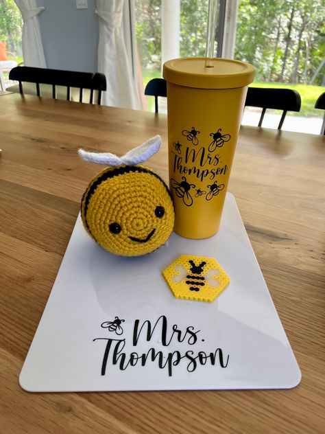 Bee themed teacher appreciation gifts Bumblebee Teacher Gift, Bee Themed Teacher Gifts, Bee Teacher Gifts, Bee Themed Gifts, Teacher Birthday Gifts, Custom Teacher Gifts, Teacher Birthday, Crochet Bee, Spelling Bee