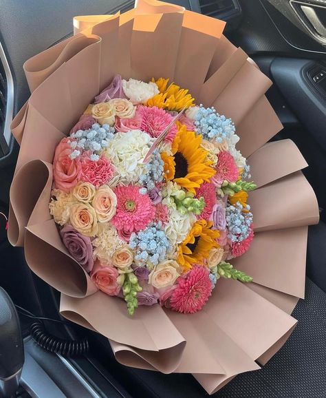 House Of Flowers, Birthday Flowers Bouquet, Luxury Flower Bouquets, Flower Gift Ideas, A Bouquet Of Flowers, Flowers Bouquet Gift, Colorful Bouquet, Bouquet Gift, Nothing But Flowers