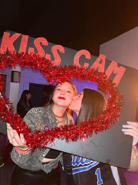 Kiss Cam, 18th Birthday Party, Party Inspo, Sweet Sixteen, 18th Birthday, Bday Ideas, My Birthday, B Day, Bday Party