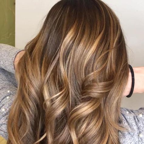 Micro Highlights On Brown Hair, Buttery Caramel Hair, Gold Balayage, Light Brown Balayage, California Hair, Balayage Hair Caramel, Chestnut Hair Color, Caramel Balayage, Hair Color Caramel