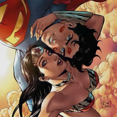 Superman and Wonder Woman  -  Icon Batman And Wonder Woman Matching Icons, Superman And Wonder Woman Matching Pfp, Dream Dc Comics, Comic Pfp Dc, Dc Men Characters, Dc Comics Widgets, Dc Comics Matching Pfp, Wonder Woman Icons Comic Books, Spiderman Trio Pfp