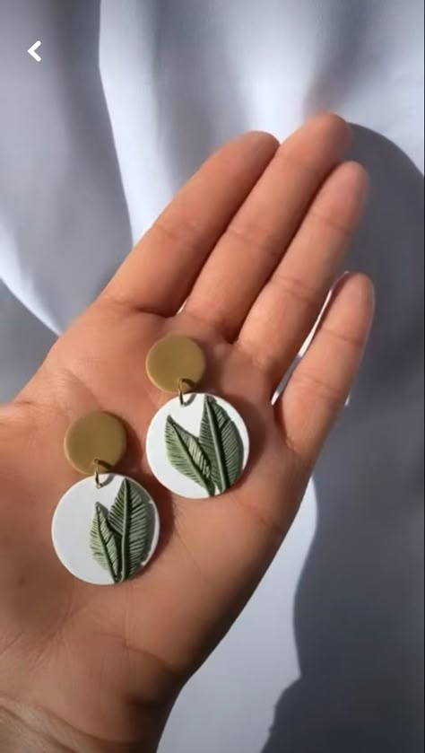 Polymer Clay Earrings Diy, Leaf Clay Earrings, Clay Flower Jewelry, Clay Earrings Diy, Cercei Din Lut Polimeric, Flower Jewelry Diy, Leaf Clay, Polymer Clay Flower Jewelry, Diy Earrings Polymer Clay