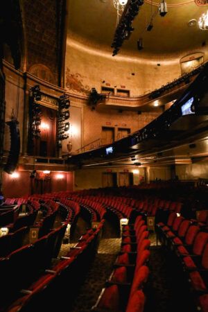 Theatre Interior, Georgian Interiors, London Theatre, Broadway Theatre, The Theatre, Jessica Chastain, St James, Step Inside, Dolls House