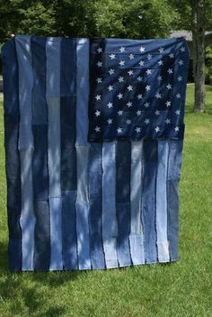 Denim Quilts Flag Rag Quilt, Amische Quilts, Flag Quilts, Denim Sewing, Jean Quilts, Sew Pillows, Rag Flag, Denim Quilts, Blue Jean Quilts