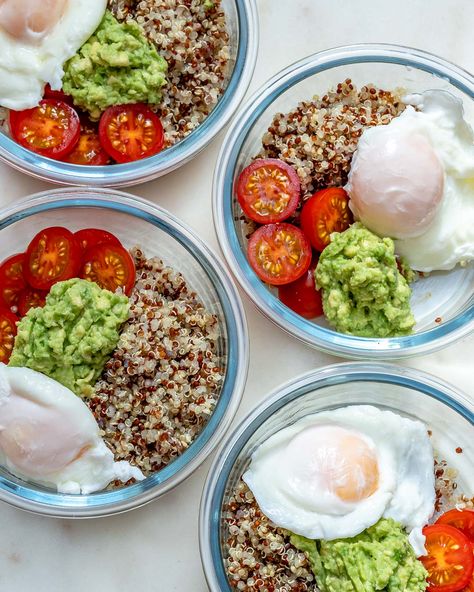 Loaded Quinoa Poached Egg Breakfast Bowls! | Clean Food Crush Pfc Meals, Poached Egg Breakfast, Poached Eggs Breakfast, New Breakfast Ideas, Budha Bowls, Bowl Meals, Quinoa Bowls, Mexican Breakfast Recipes, Breakfast Ingredients