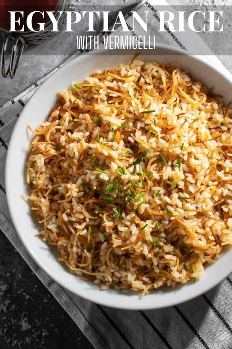 Egyptian rice in a white bowl with two cups of tea in glass mugs. International Rice Dishes, Simple Vermicelli Recipes, Roasted Vermicelli Recipes, Short Grain Rice Recipes, Lebanese Rice With Vermicelli, Egyptian Rice Recipes, Flavoured Rice Recipes, Vermicelli Recipes Easy, Rice Vermicelli Recipes