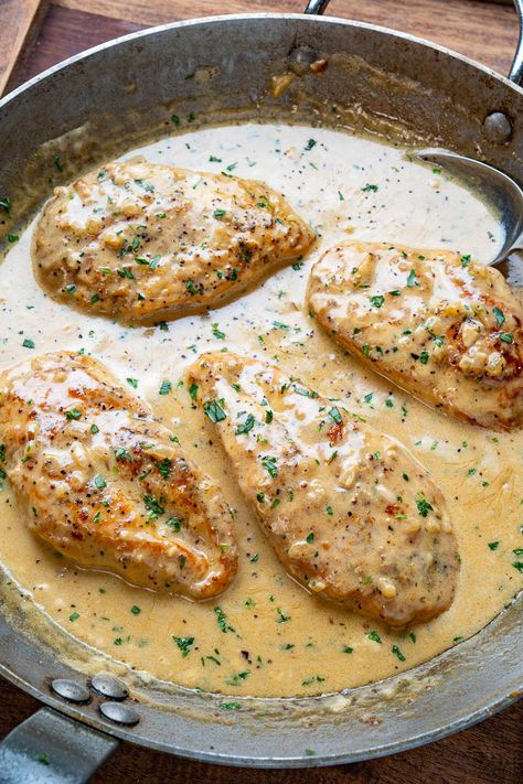 Dijon Mustard Chicken, Dijon Chicken, Creamy Chicken And Rice, Smothered Chicken, Mustard Chicken, Quick Chicken, Skillet Chicken, Chicken Flavors, Dijon Mustard