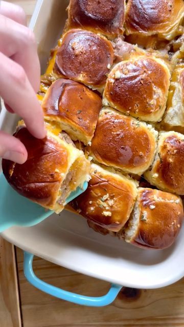 Shay Spence on Instagram: "French Onion Roast Beef and Cheddar Sliders! Part 3 of my Super Easy Super Bowl Snacks series ahead of the premiere of @nextlevelcheffox after the game. 🙌 Full recipe below! FRENCH ONION BEEF AND CHEDDAR SLIDERS (makes 12) 6 Tbsp. butter, divided 1 large onion, chopped 4 garlic cloves, minced 2 Tbsp. chopped fresh thyme 1 Tbsp. flour 1 1/2 cups beef stock 2 tsp. worcestershire sauce Salt and black pepper, to taste 1 lb. sliced roast beef, chopped into bite-size pieces Roast Beef And Cheddar Sliders, French Onion Roast, Beef And Cheddar Sliders, Shay Spence, Beef And Cheddar, Roast Beef And Cheddar, Enchilada Dip, Easy Super Bowl, Super Bowl Snacks