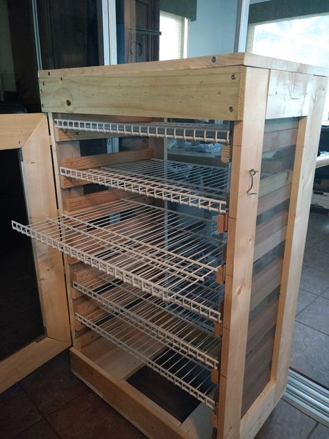 Diy Orchard Rack, Vegetable Drying Rack Diy, Soap Curing Rack Diy, Vegetable Drying Rack, Soap Curing Rack Ideas, Canning Room Storage, Diy Showcase Display, Soap Making Studio Ideas, Vegetable Rack Ideas