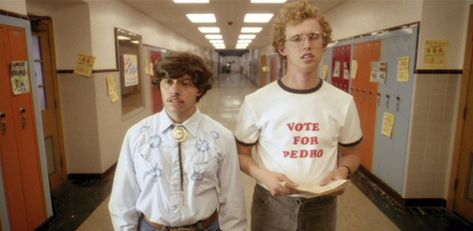 Napoleon and Pedro From Napoleon Dynamite Movie Duos, Jon Heder, High School Movies, Mark Sanchez, Napoleon Dynamite, Duo Halloween Costumes, Teen Movies, Actrices Hollywood, Funny Movies