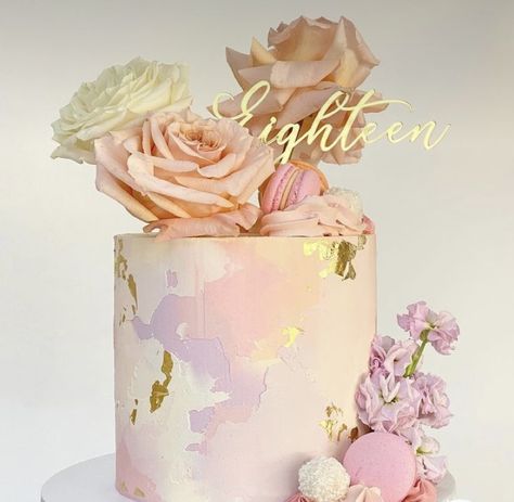 Nutella Birthday Cake, Cake With Macarons, Art Party Cakes, Lemon Cake Mix Recipe, Cake For Her, 21st Cake, Pretty Cake, Elegant Birthday Cakes, Modern Cakes