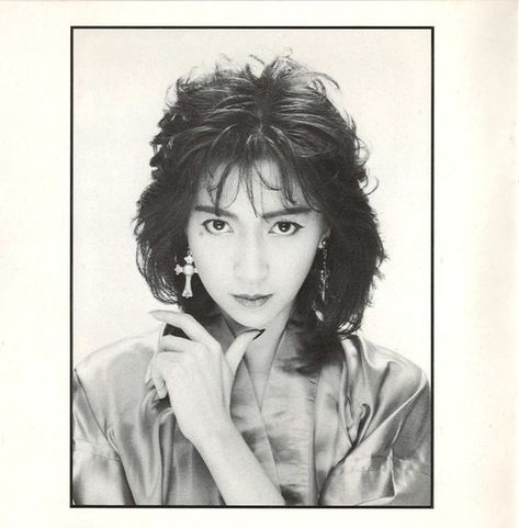 Tomoko Aran for her 1986 album "Last Good-bye" Tomoko Aran, City Pop, Japanese Music, Japanese Women, My Vibe, Queen, Songs, Music, Quick Saves