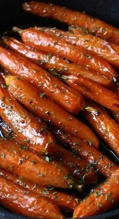 Cooking Fresh Carrots, Easy Thanksgiving Day Sides, Veggie Sides For Thanksgiving Dinner, Charleston's Carrot Recipe, Baked Whole Carrots, Cream Carrots Recipe, Green Beans Carrots Recipe, Amaretto Carrots, Carrot Oven Recipes