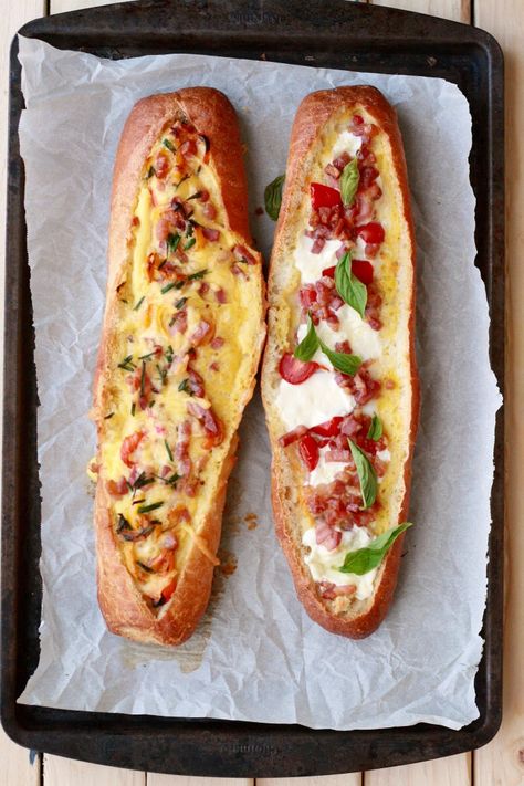 Egg Boats Recipe, Stuffed Baguette, Egg Boats, Easy Egg Recipes, Baked Egg, Savoury Baking, Easy Eggs, Snacks Für Party, Baked Eggs