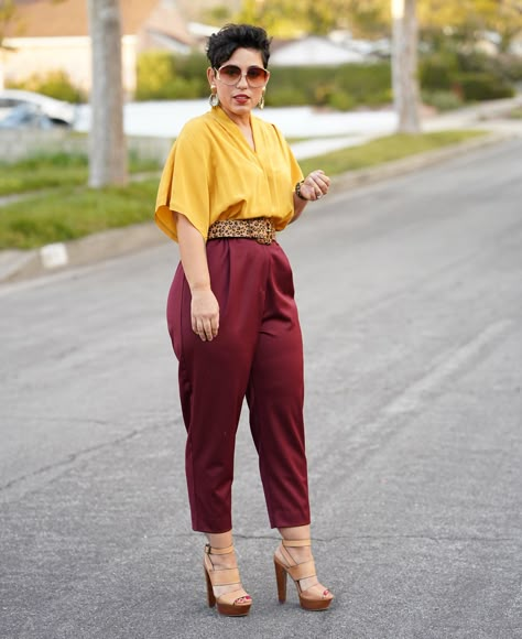 Mustard/ yellow top maroon pants/burgundy pants Mustard And Maroon Outfits, Burgundy And Yellow Outfit, Yellow And Maroon Outfit, Plus Size Slacks Outfit, Mustard Yellow Top Outfit, Gryffindor Lookbook, Outfit Maroon, Maroon Pants Outfit, Mustard Yellow Top