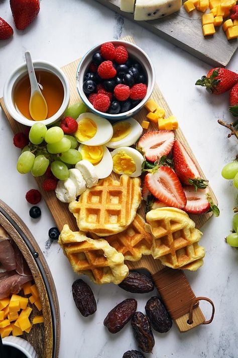 Mother's Day Breakfast Charcuterie Board Breakfast Charcuterie Board, Breakfast Charcuterie, Gourmet Breakfast, Mothers Day Breakfast, Breakfast Waffles, Holiday Favorite Recipes, Breakfast Breads, Your Mom, Easy Cooking