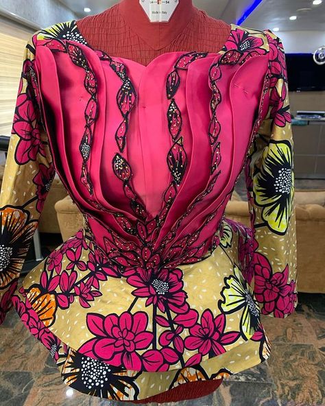 Modern African Fashion Dresses, Corset Ankara, African Print Skirt Ankara Styles, Modern African Fashion, African Maternity Dresses, Ankara Blouses, Ankara Blouse, Velvet Dress Short, African Blouses