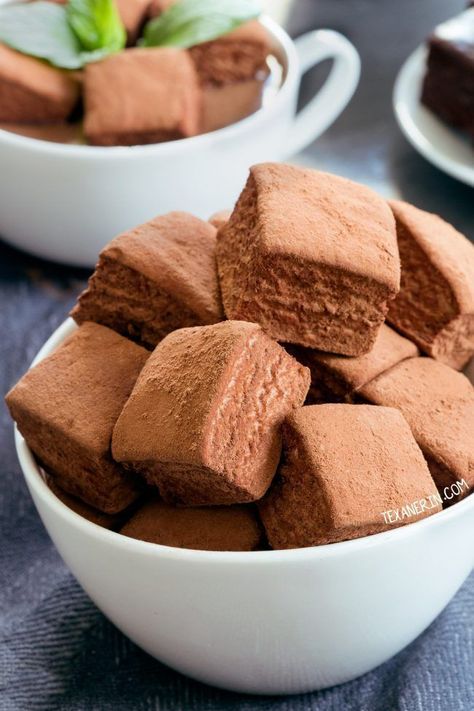 Healthy Marshmallow Recipe, Gaps Desserts, Paleo Marshmallows, Aip Paleo Desserts, Healthy Marshmallows, Aip Treats, Paleo Candy, Homemade Marshmallow Recipe, Grill Dessert